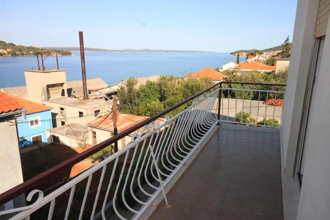 Apartments By The Sea Kali, Ugljan - 8203
